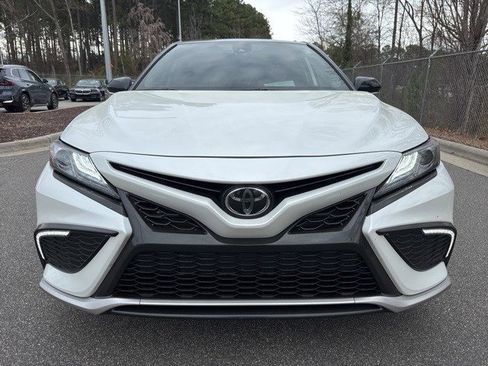 Used 2022 Toyota Camry XSE image 9