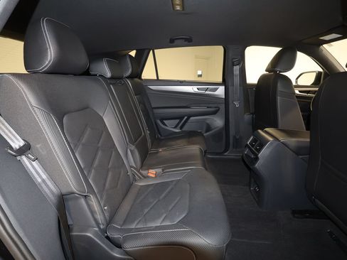 Used 2026 Volkswagen Atlas Cross Sport SE AWD/4WD image 24