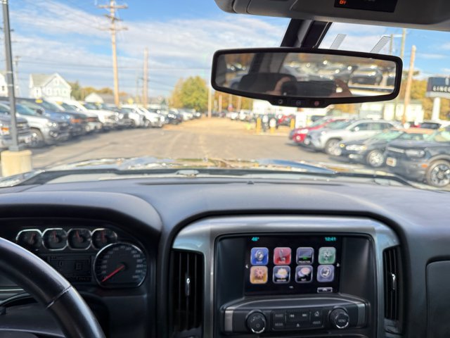 Used 2018 Chevrolet Silverado 1500 LT w/ All Star Edition AWD/4WD image 2