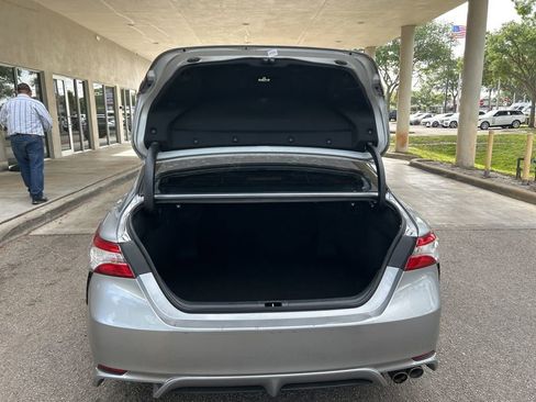 Used 2020 Toyota Camry SE FWD image 30