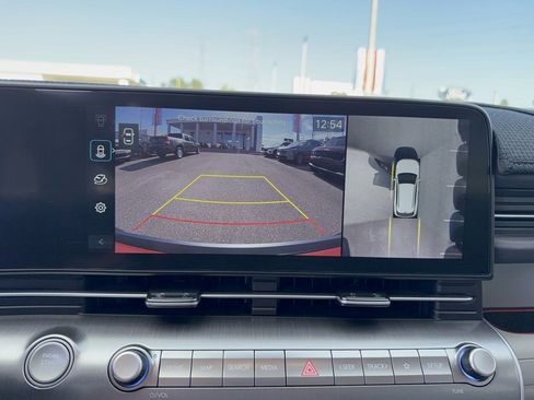 Used 2025 Hyundai Kona Limited image 19