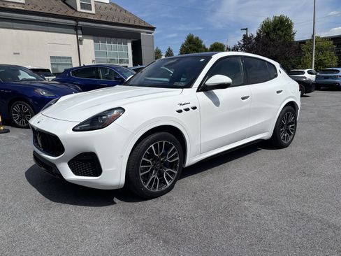 Used 2023 Maserati Grecale Modena AWD/4WD image 2