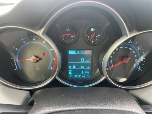 Used 2014 Chevrolet Cruze LS image 21