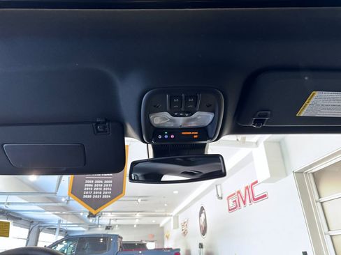 Certified 2026 GMC Canyon Denali image 27