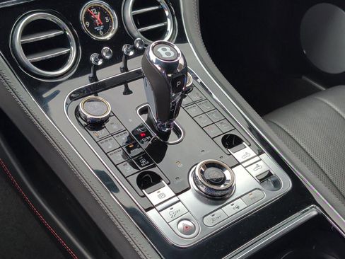 Used 2021 Bentley Continental GT AWD/4WD image 33