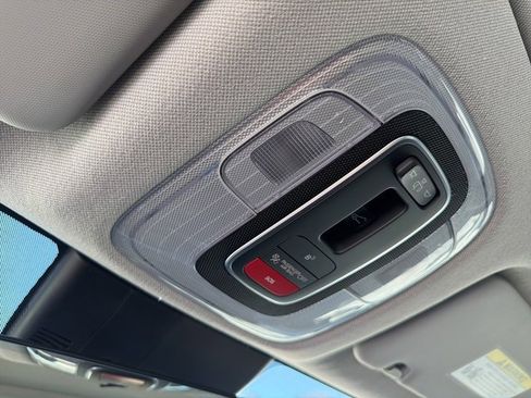 Certified 2023 Hyundai Elantra Limited image 28