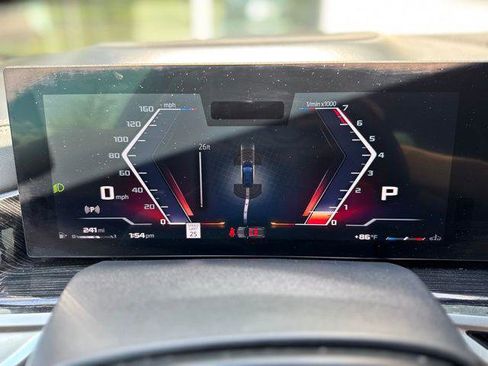 Used 2025 BMW X7 M60i AWD/4WD image 14