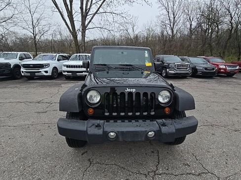 Used 2013 Jeep Wrangler Unlimited Sport image 12