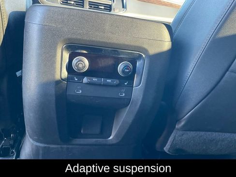 Used 2023 Chevrolet Tahoe Premier image 28