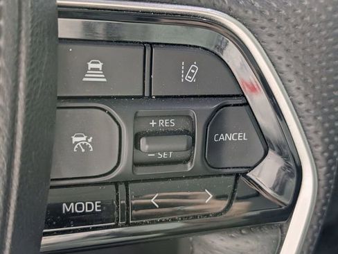Used 2025 Toyota Tundra Platinum AWD/4WD image 18