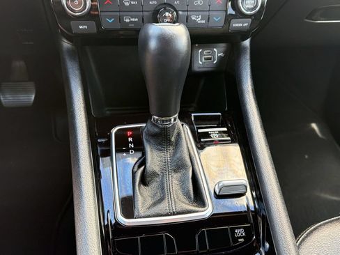 Used 2025 Jeep Compass Limited AWD/4WD image 20