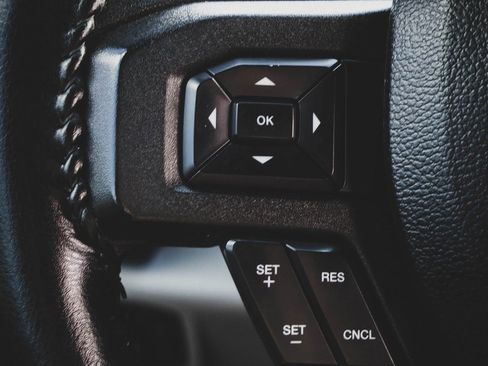 Used 2018 Ford F250 XLT image 11