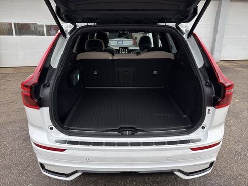 New 2026 Volvo XC60 B5 Plus w/ Protection Package Premier image 12