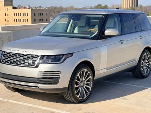 Used 2020 Land Rover Range Rover HSE image 3