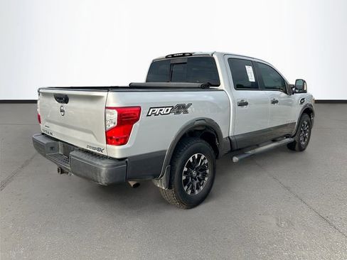 Used 2017 Nissan Titan PRO-4X AWD/4WD image 25