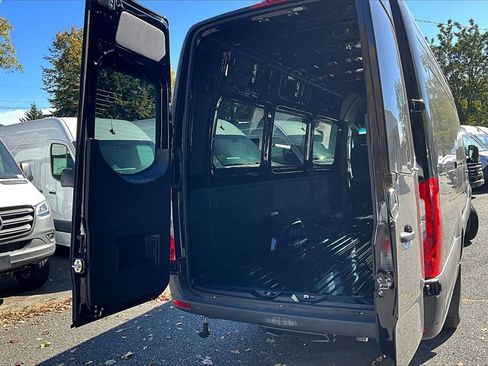 New 2024 Mercedes-Benz Sprinter 3500 image 8