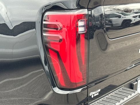 New 2026 GMC Sierra 2500 Denali Ultimate image 20
