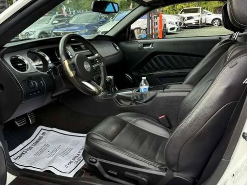 Used 2012 Ford Mustang Premium image 7