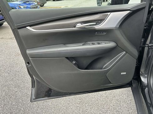 Used 2020 Cadillac XT5 Sportv w/ LPO, Floor Liner Package AWD/4WD image 15