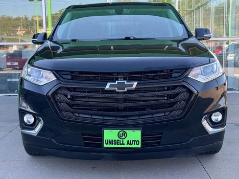 Used 2018 Chevrolet Traverse LT AWD/4WD image 2