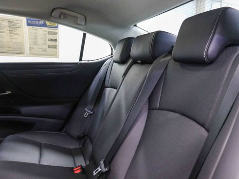 Used 2024 Lexus ES 350 w/ Premium Package FWD image 19