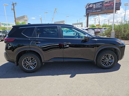 Used 2023 Nissan Rogue S image 8
