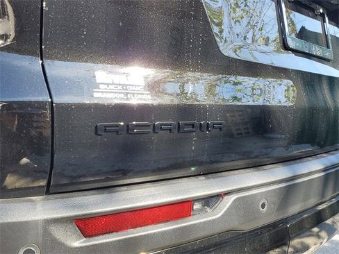 New 2026 GMC Acadia Elevation image 8