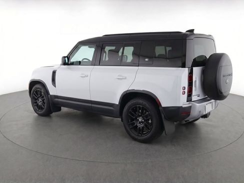 Used 2024 Land Rover Defender 110 S AWD/4WD image 3