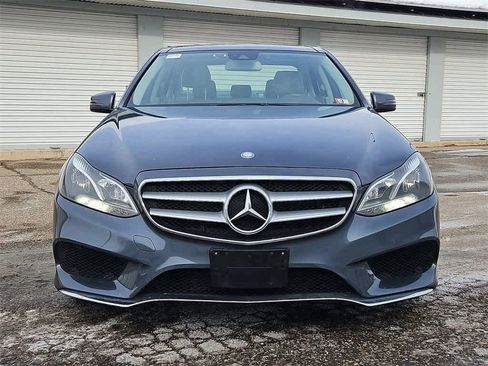 Used 2014 Mercedes-Benz E 550 4MATIC Sedan image 10