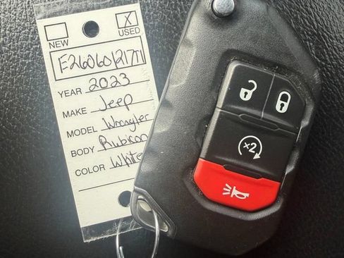 Used 2023 Jeep Wrangler Unlimited Rubicon AWD/4WD image 32