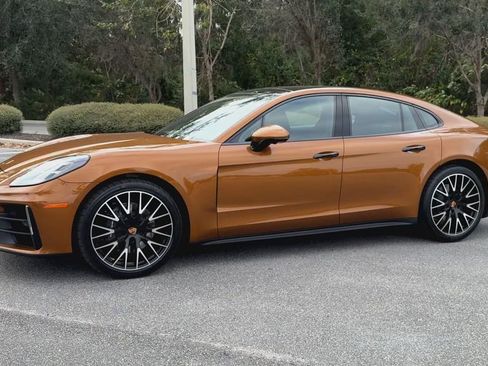New 2026 Porsche Panamera 4 image 4