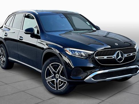 Used 2026 Mercedes-Benz GLC 300 GLC 300 image 2