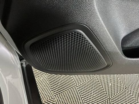 Used 2024 Hyundai Venue SE FWD image 31