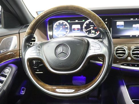 Used 2015 Mercedes-Benz S 550 4MATIC Sedan image 26