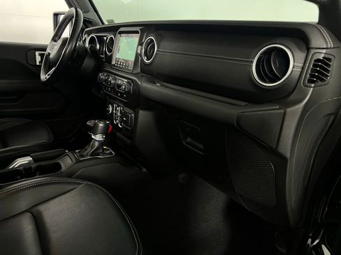 Used 2022 Jeep Gladiator Overland w/ Popular Equipment Package image 30