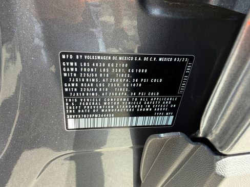 Used 2023 Volkswagen Taos SE AWD/4WD image 31