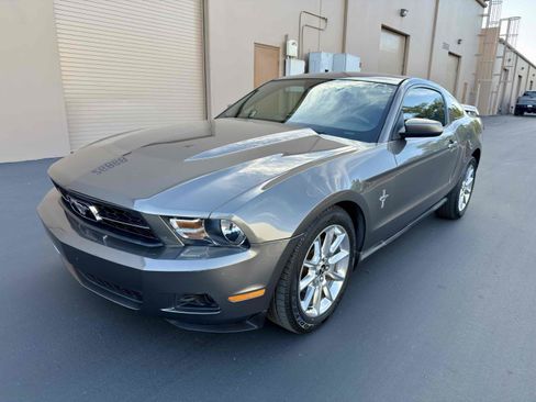 Used 2010 Ford Mustang Premium image 11