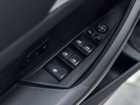 Used 2025 BMW 430i Convertible image 12