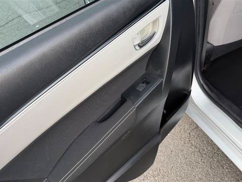 Used 2019 Toyota Corolla LE FWD image 21