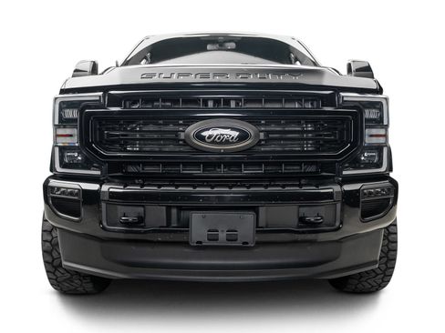 Used 2022 Ford F250 Lariat w/ Black Appearance Package AWD/4WD image 2