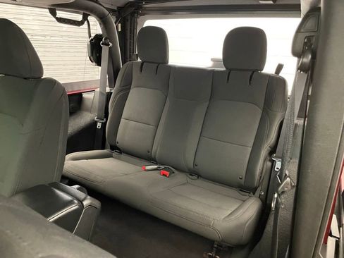 Used 2021 Jeep Wrangler Sport AWD/4WD image 19