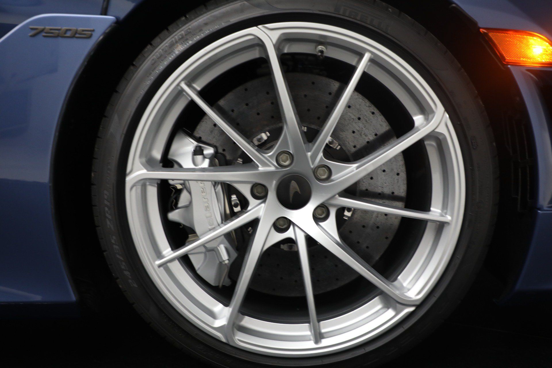 Used 2026 McLaren 750S RWD image 28