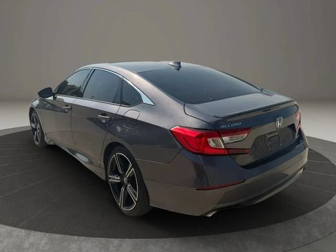 Used 2018 Honda Accord Sport image 5