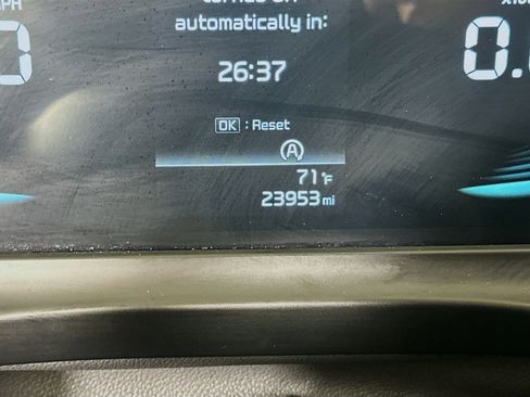 Used 2025 Kia Seltos S image 19