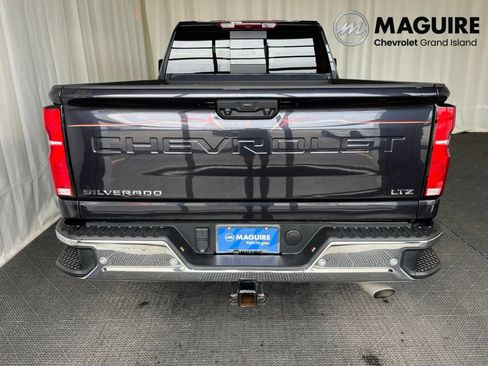 Used 2024 Chevrolet Silverado 2500 LTZ w/ LTZ Plus Package AWD/4WD image 27