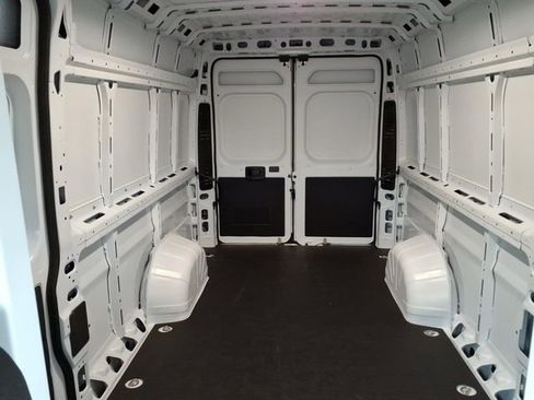 Used 2024 RAM ProMaster 3500 w/ Safety Group FWD image 28