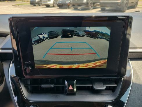 Used 2025 Toyota Corolla LE FWD image 14