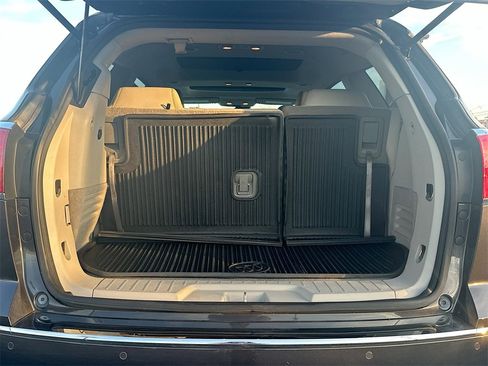 Used 2017 Buick Enclave Premium image 16