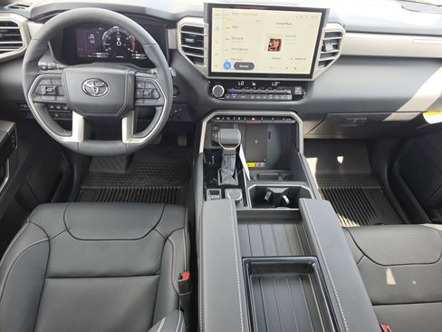 New 2026 Toyota Tundra Limited AWD/4WD image 8