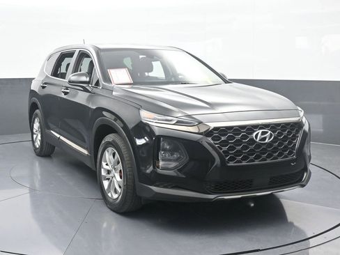 Used 2019 Hyundai Santa Fe SE w/ Cargo Package image 9